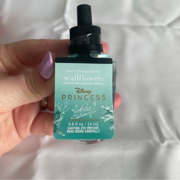 NEW ARIEL MOANA Disney Wallflower Refill Bulb SEALED Bath & Body Works SOLD OUT - Picture 5 of 7